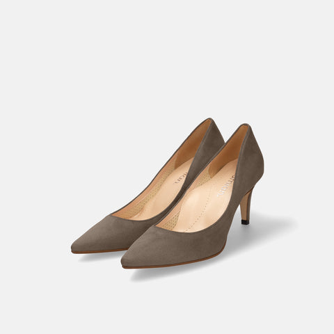 15% OFF: 2024SS: iCoN COLORS: Pointed toe suede pumps (C76532) beige S